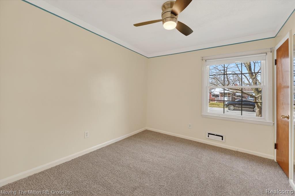 17049 Reno Street Riverview, MI 48193 - Photo 17 of 71