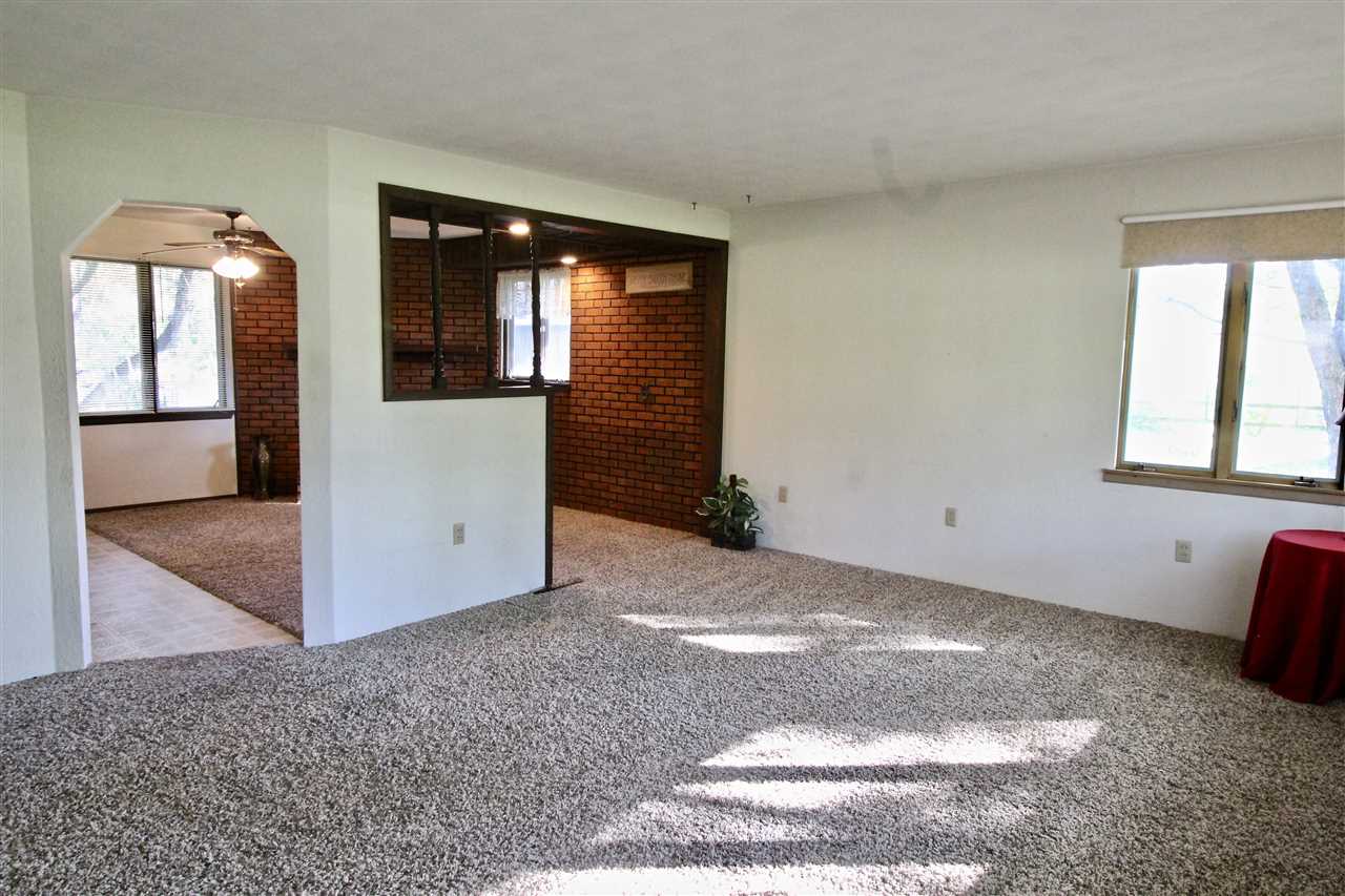 12386 Towerline Road Pekin, IL 61554 - Photo 11 of 32