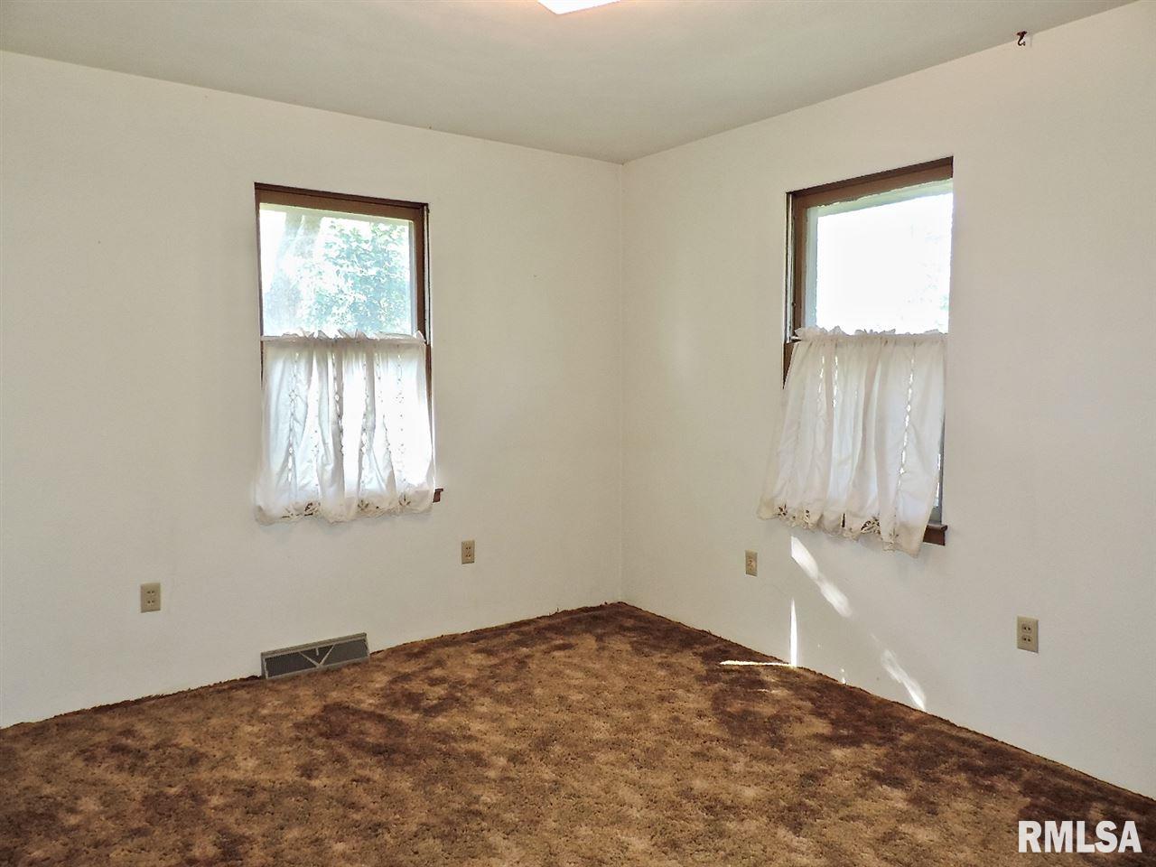 12386 Towerline Road Pekin, IL 61554 - Photo 19 of 32