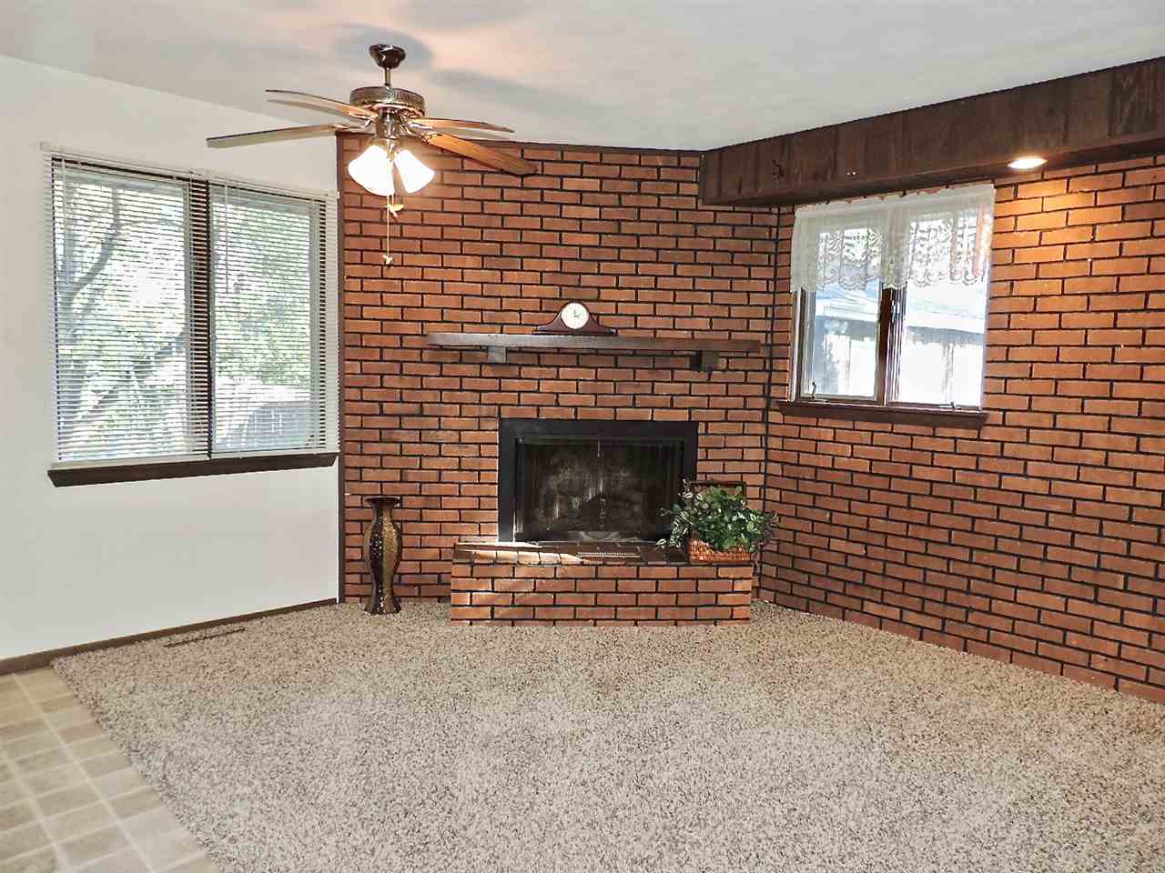 12386 Towerline Road Pekin, IL 61554 - Photo 9 of 32