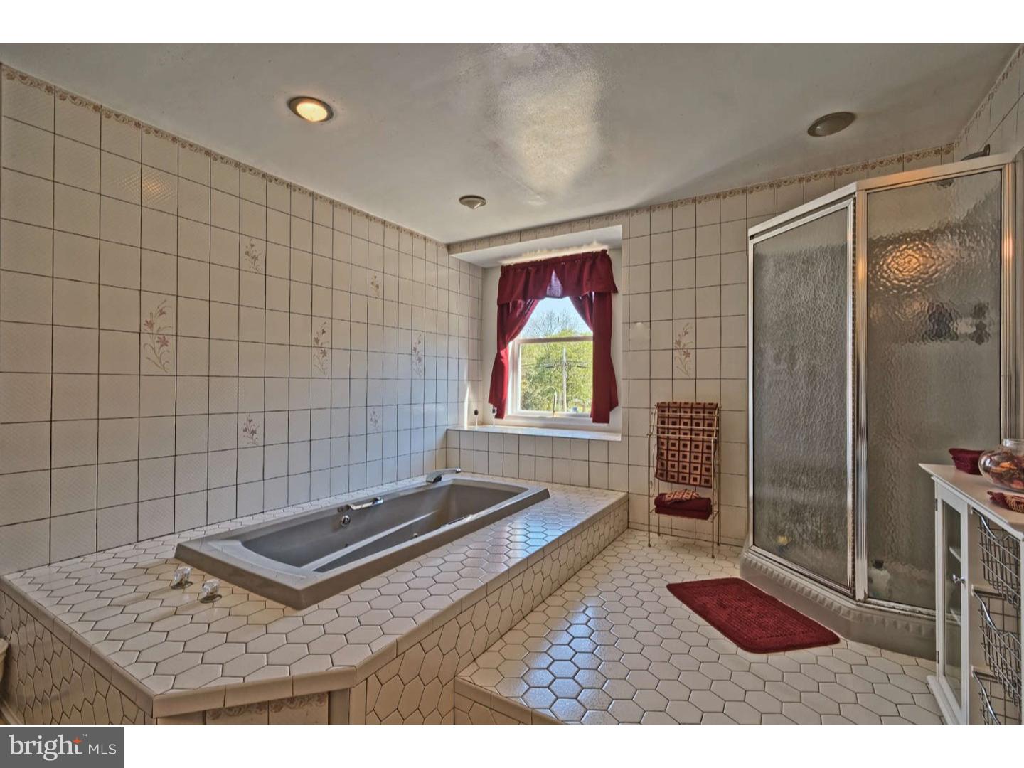 480 Elk Road Monroeville, NJ 08343 - Photo 11 of 25 Master Bathroom