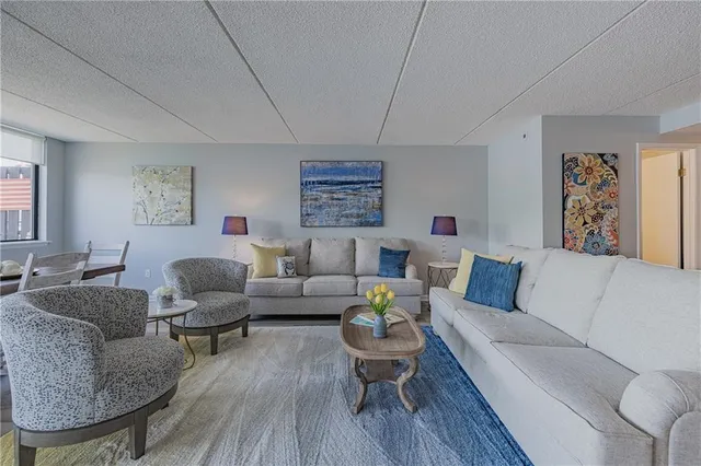 $359,900 | 3 Cliffside Drive, South Bristol, NY 14424