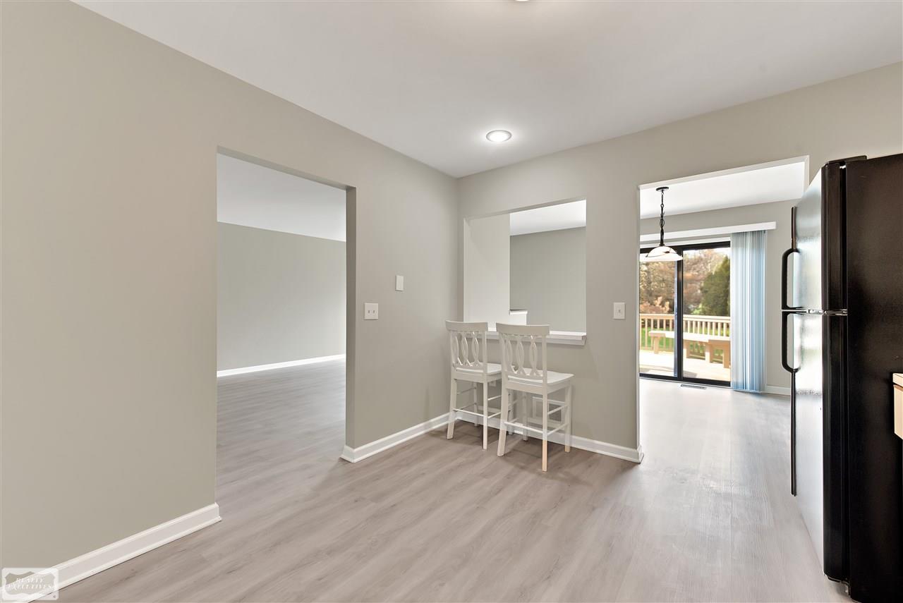 726 Hamilton Rochester, MI 48307 - Photo 15 of 33 50009742-15.JPG