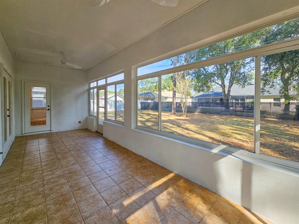 28 Botany Lane Palm Coast, FL 32137 - Photo 21 of 48 a view of an empty room and window