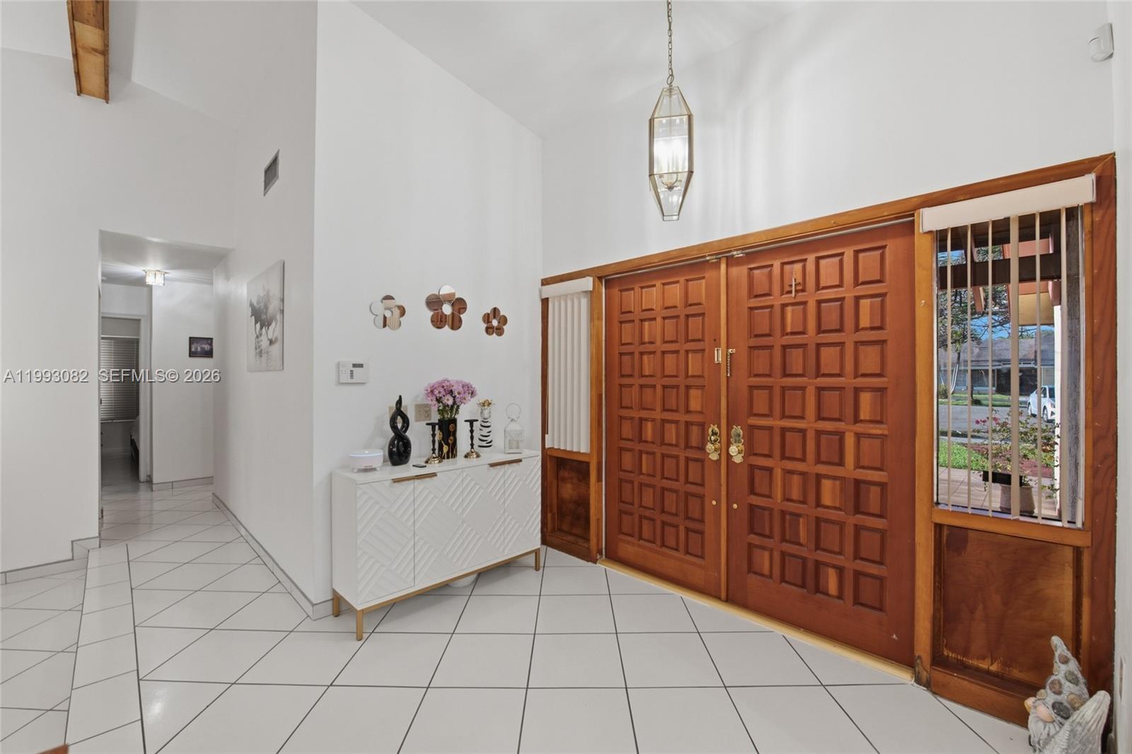 12702 Southwest 113th Lane Miami, FL 33186 - Photo 4 of 29 a view of a livingroom with furniture