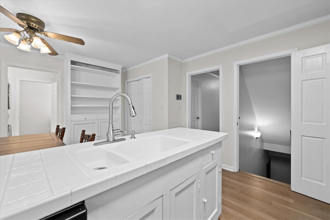 222 Camelot Road Clemson, SC 29631 - Photo 15 of 47