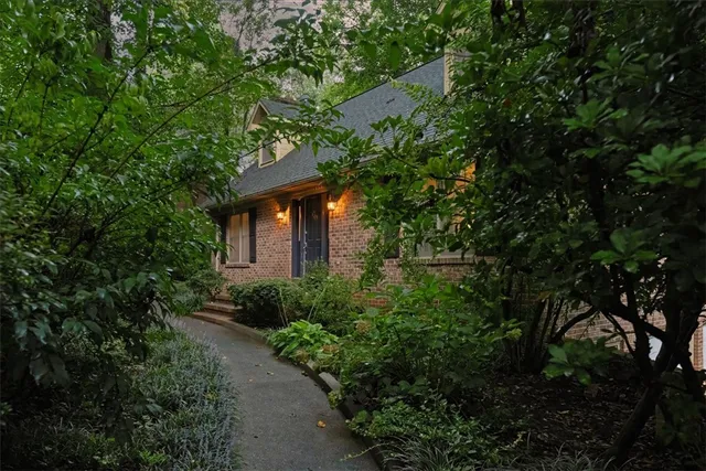 $375,000 | 222 Camelot Road, Clemson, SC 29631