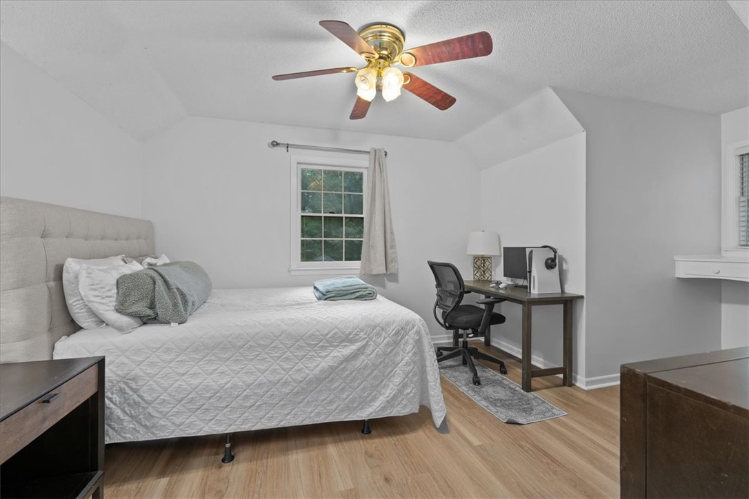 222 Camelot Road Clemson, SC 29631 - Photo 28 of 47