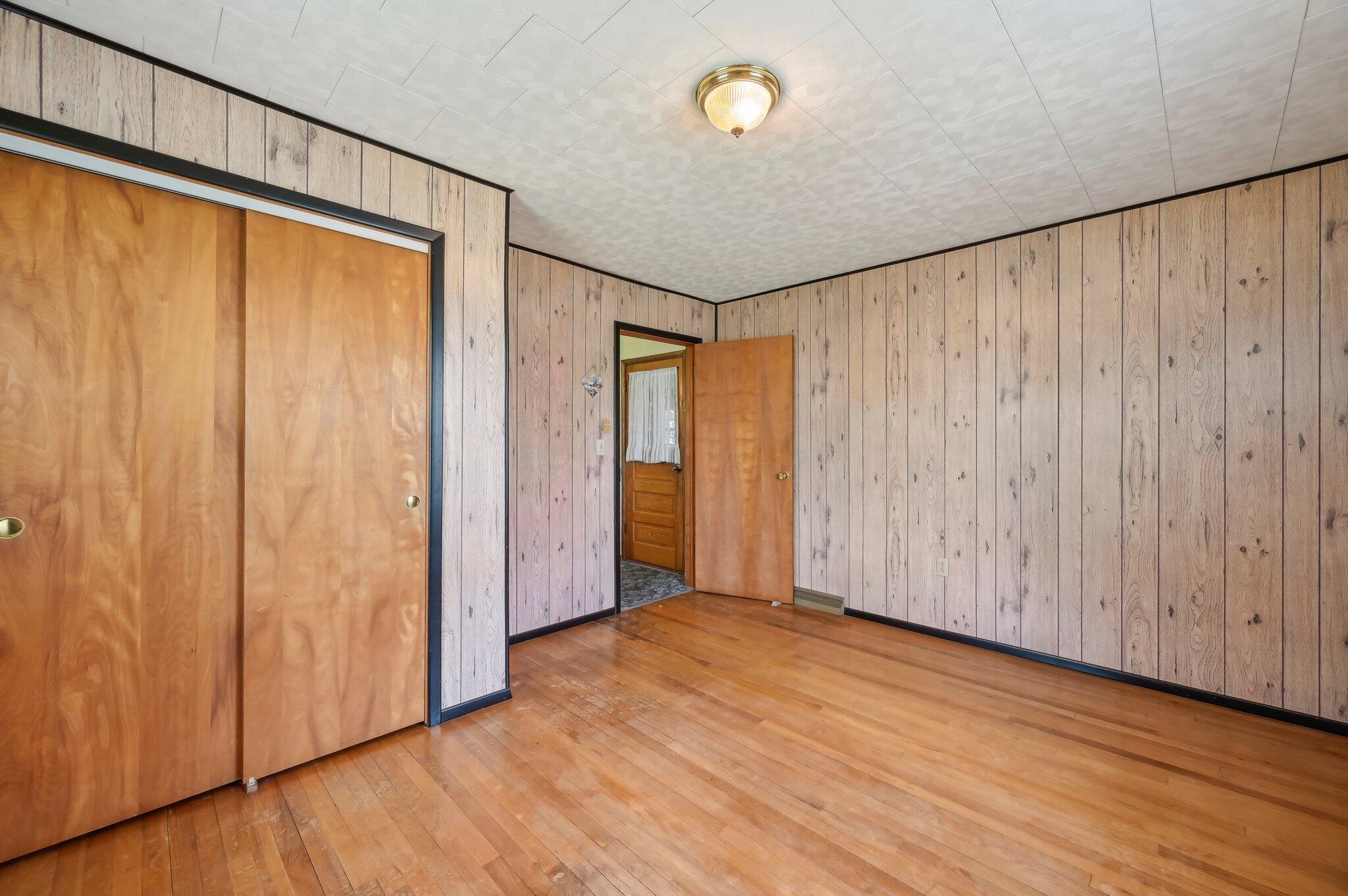 3910 Dayton Springfield Road Springfield, OH 45502 - Photo 25 of 44 16-web-or-mls-Dayton Springfield Rd-2005