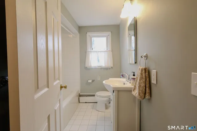 $438,000 | 10 Sunrise Terrace, Simsbury, CT 06089