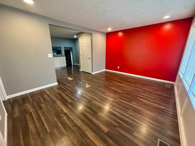 $129,000 | 101 South Miller Street, Clinton, IL 61727