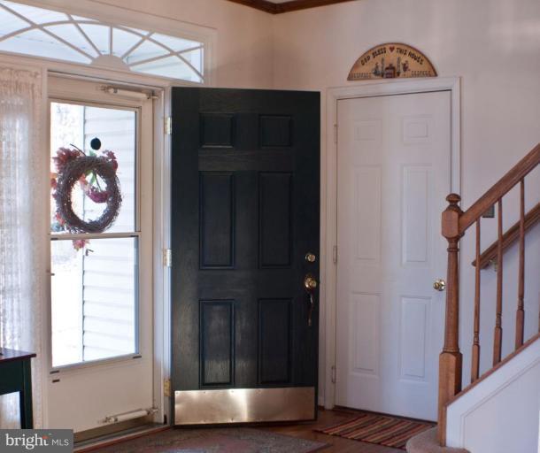 6225 Patuxent Quarter Road Hanover, MD 21076 - Photo 20 of 28 Entrance / Foyer