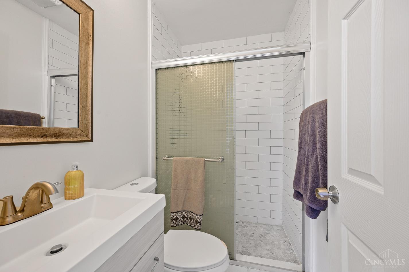 3262 Banning Road Cincinnati, OH 45239 - Photo 13 of 24