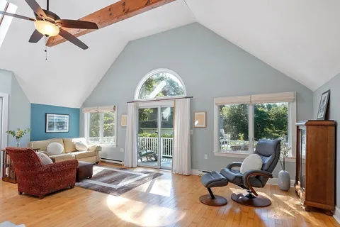 $699,000 | 156 Hesperus Avenue, Unit 4, Gloucester, MA 01930