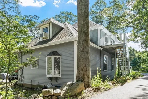 $699,000 | 156 Hesperus Avenue, Unit 4, Gloucester, MA 01930