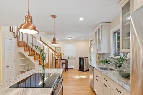 $699,000 | 156 Hesperus Avenue, Unit 4, Gloucester, MA 01930