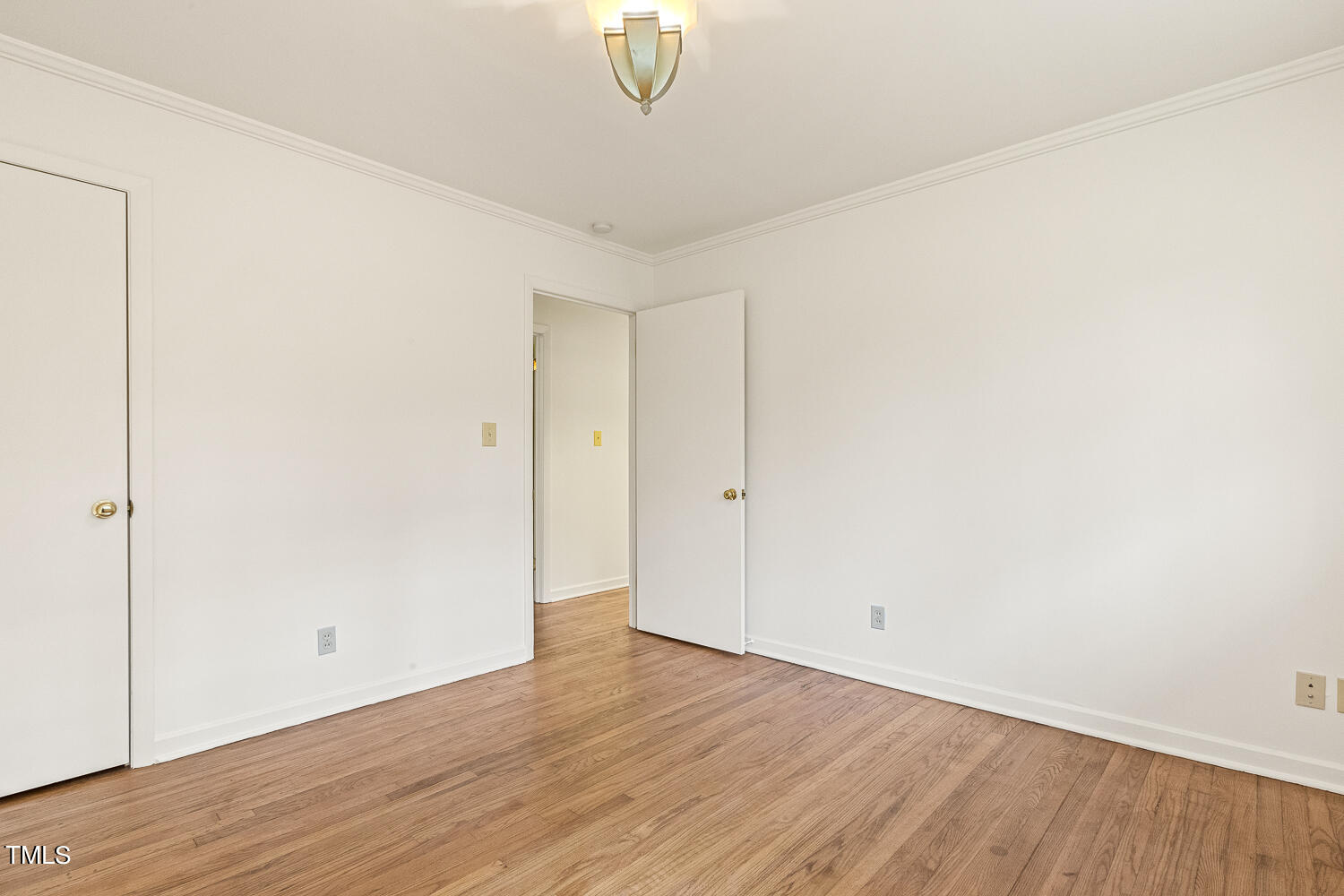 2617 Glover Road Durham, NC 27703 - Photo 15 of 29 022