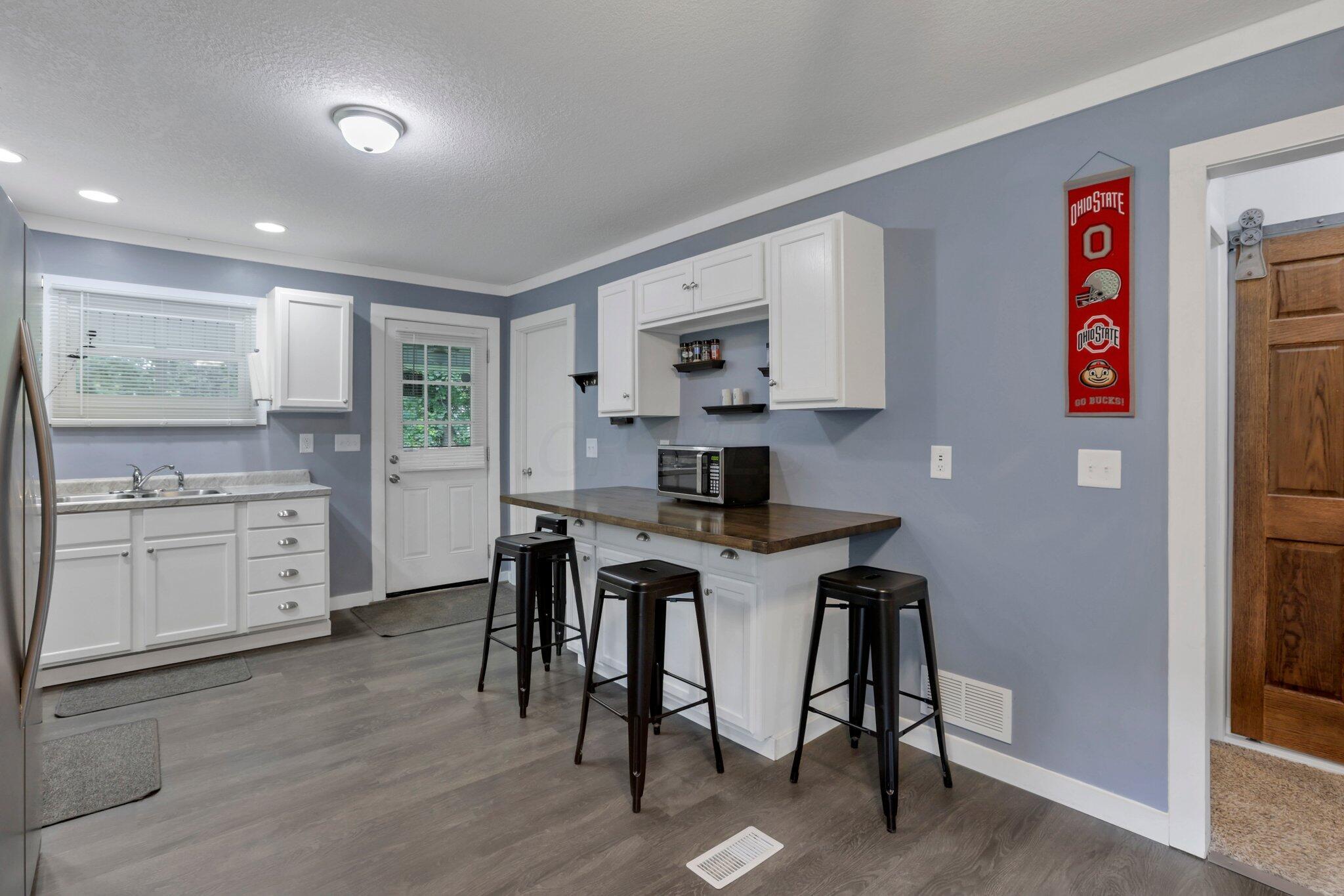 36210 Scout Road Logan, OH 43138 - Photo 9 of 33 Kitchen