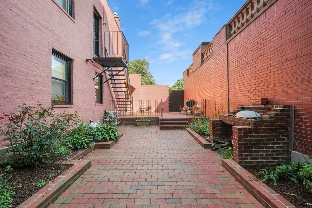 230 Beacon Street, Unit B7 Boston, MA 02116 - Photo 15 of 20