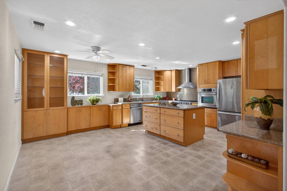 3167 Baseline Road Roseville, CA 95747 - Photo 16 of 63