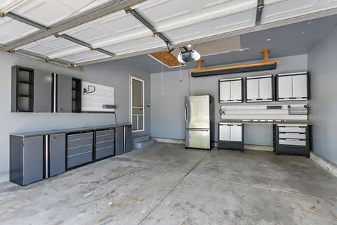 $390,000 | 1 Marie Court, South Elgin, IL 60177