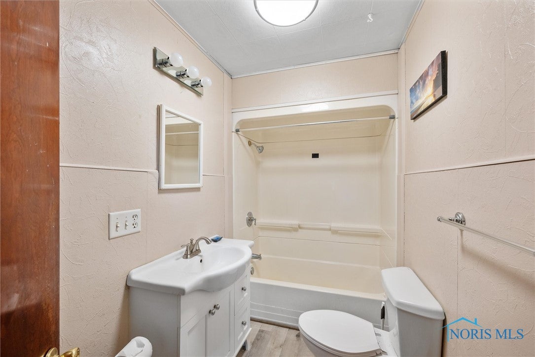 5427 Keller Road Walbridge, OH 43465 - Photo 23 of 41 Gallery Image 23