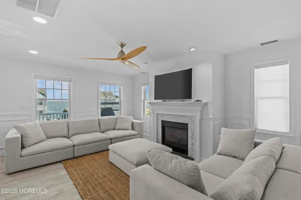 $7,500 | 447 Highway 35, Mantoloking, NJ 08738