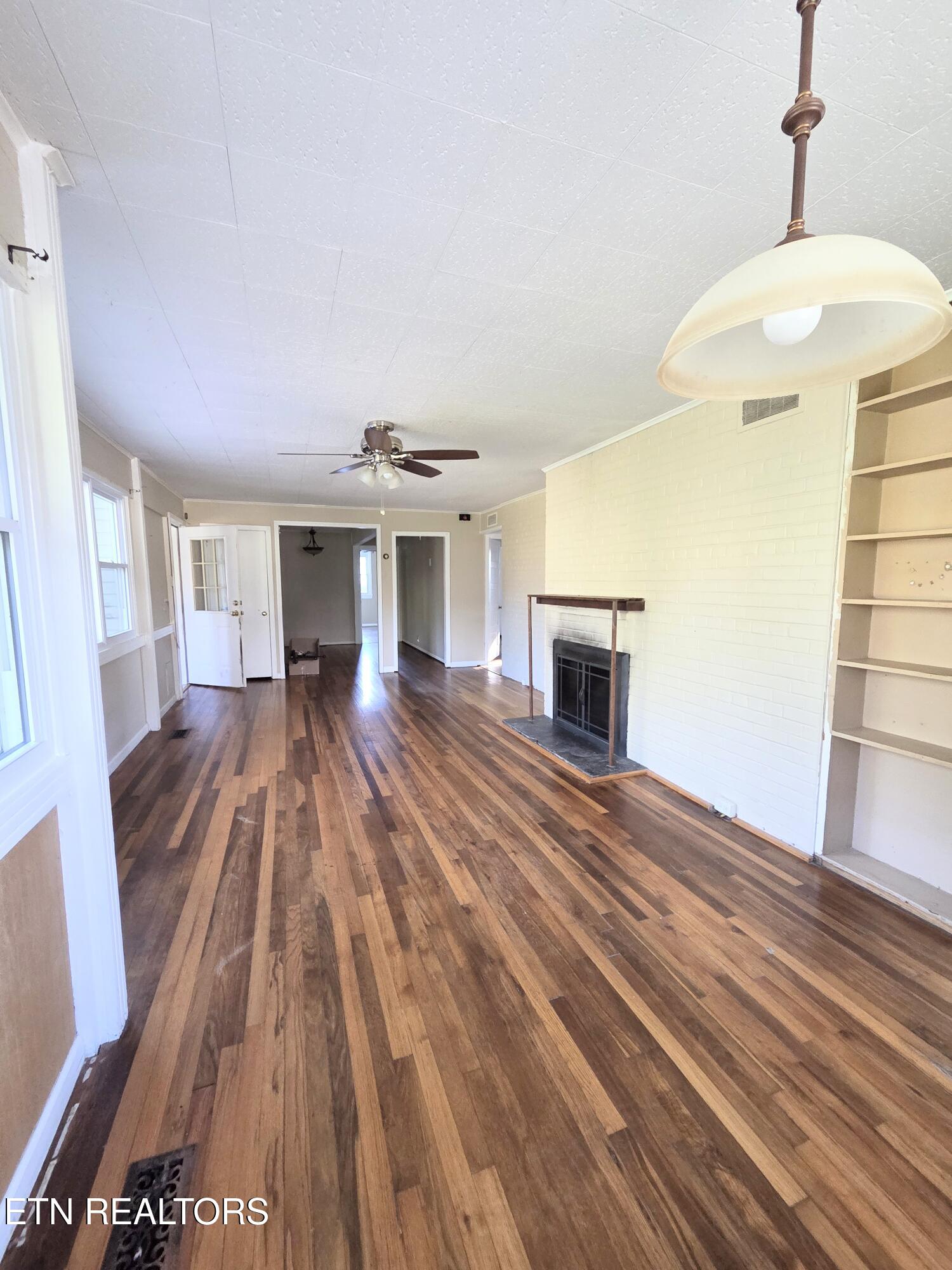 102 Nesper Road Oak Ridge, TN 37830 - Photo 4 of 20 8235