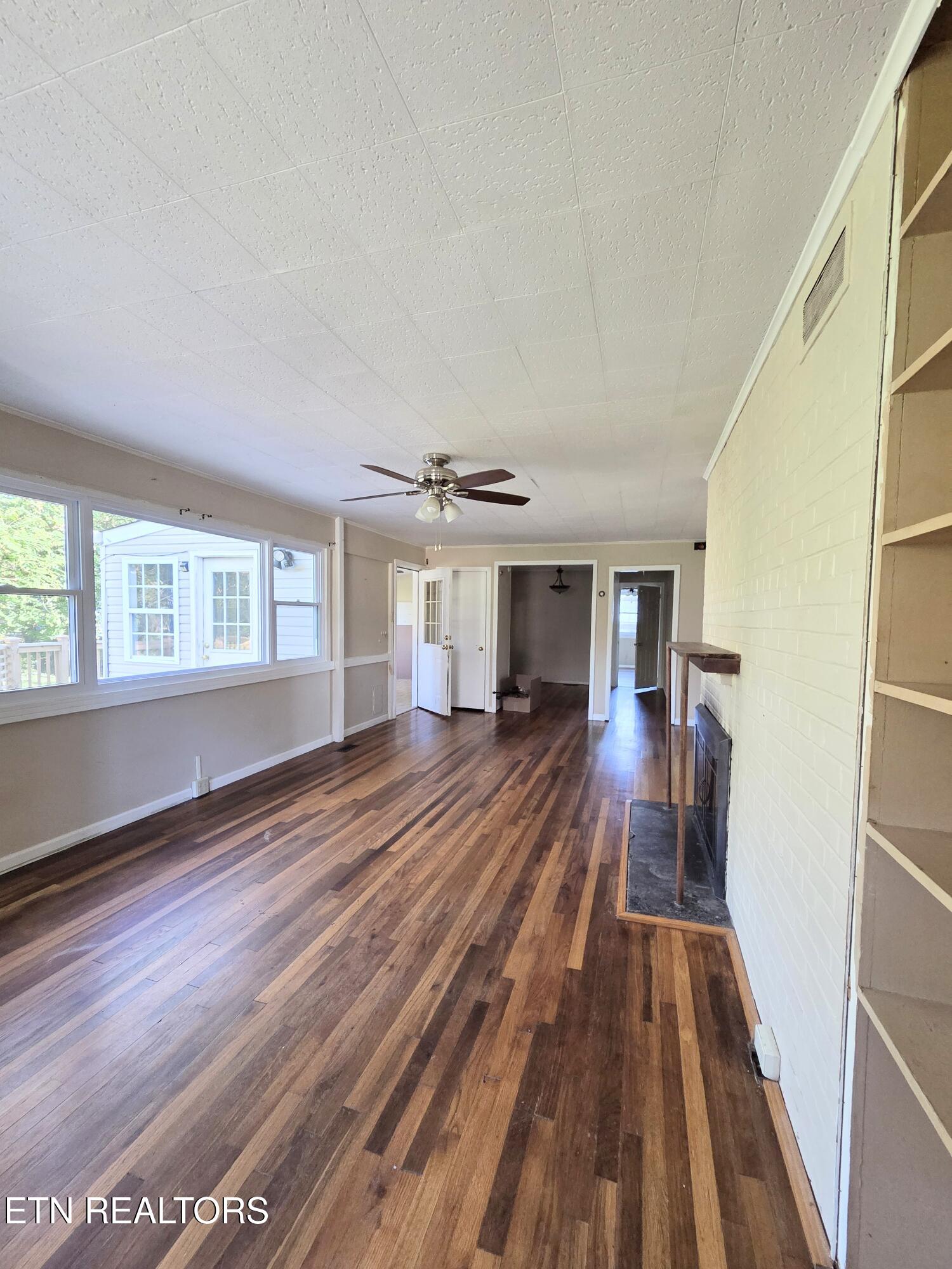 102 Nesper Road Oak Ridge, TN 37830 - Photo 5 of 20 8236