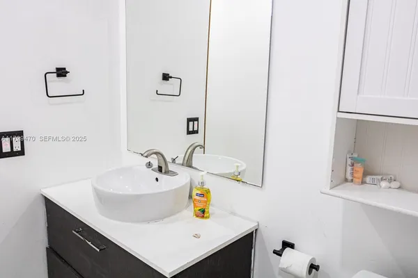 $1,200,000 | 18600 Northeast 7th Court, North Miami Beach, FL 33179