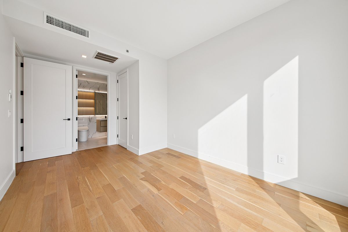 37-34 33rd Street, Unit 6D Queens, NY 11101 - Photo 11 of 22