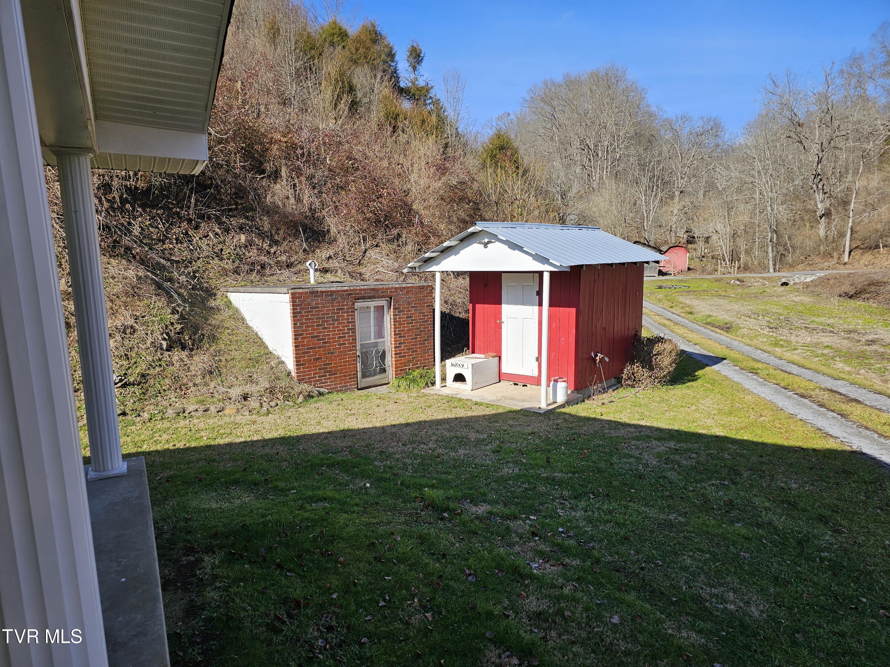 8156 Fairview Road Duffield, VA 24244 - Photo 44 of 61 1000017531