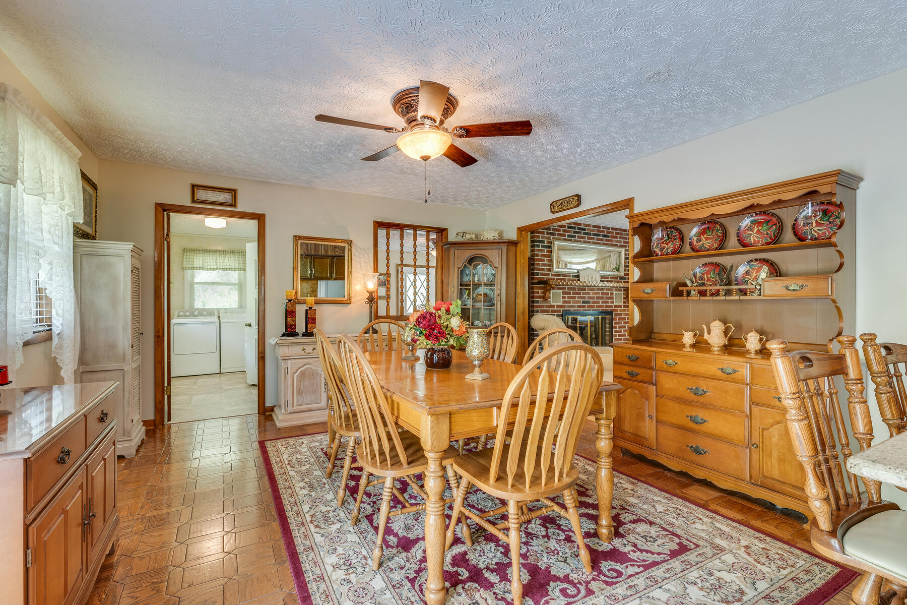 8156 Fairview Road Duffield, VA 24244 - Photo 7 of 61 011