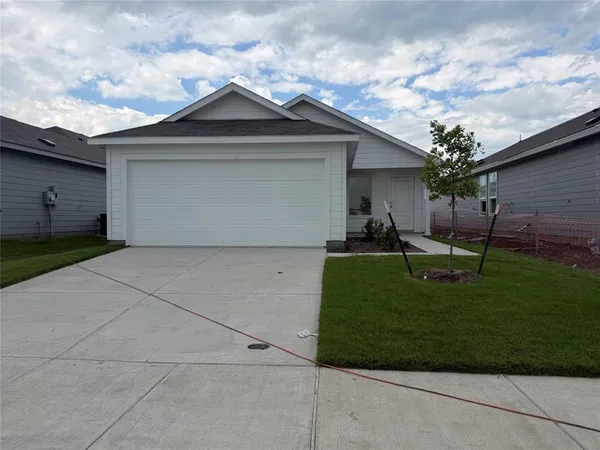 $2,100 | 600 Sandhill Crane Lane, Princeton, TX 75407