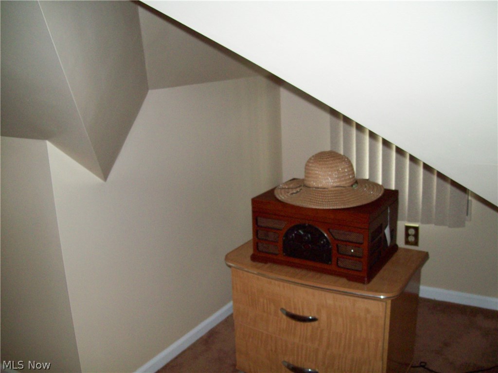 21002 Franklin Road Maple Heights, OH 44137 - Photo 11 of 17 Gallery Image 11