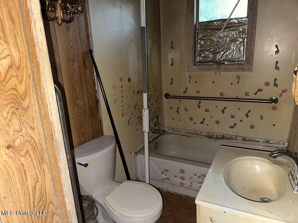 1025 Jackson Road McComb, MS 39648 - Photo 8 of 15 Master Bathroom Full View2