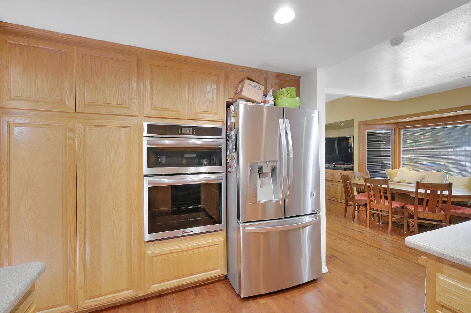 1213 Gary Way Carmichael, CA 95608 - Photo 10 of 51