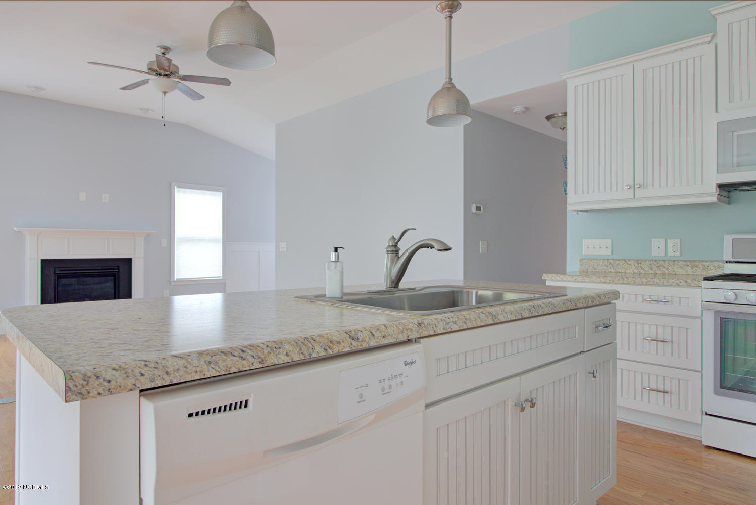 4348 Frying Pan Road Southeast Southport, NC 28461 - Photo 9 of 25 4348 Frying Pan Rd SE-large-008-018-Kitc