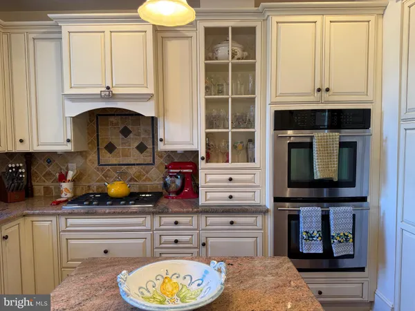 $605,000 | 221 Summit Avenue, Jenkintown, PA 19046