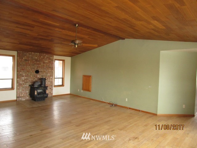 7896 Brunch Road Northeast Moses Lake, WA 98837 - Photo 2 of 15