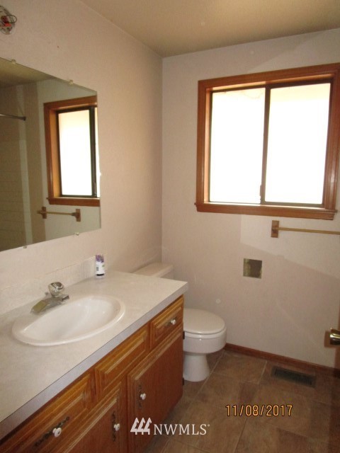 7896 Brunch Road Northeast Moses Lake, WA 98837 - Photo 5 of 15