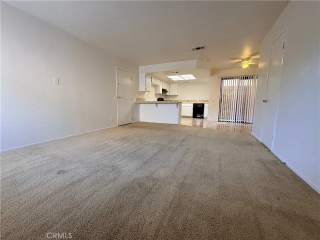 $1,950 | 1739 West Ave J, Unit 1, Lancaster, CA 93534