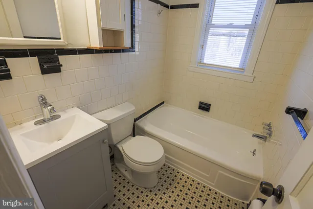 $2,600 | 6226 Woodcrest Avenue, Baltimore, MD 21209