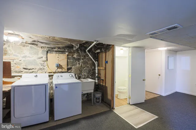 $2,600 | 6226 Woodcrest Avenue, Baltimore, MD 21209