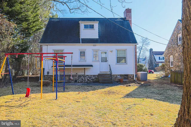 $2,600 | 6226 Woodcrest Avenue, Baltimore, MD 21209