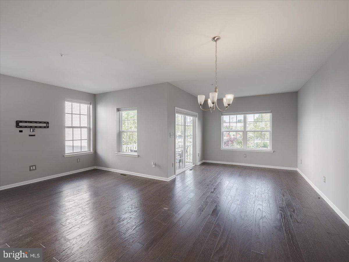 2305 Maci's Circle Warrington, PA 18976 - Photo 11 of 26