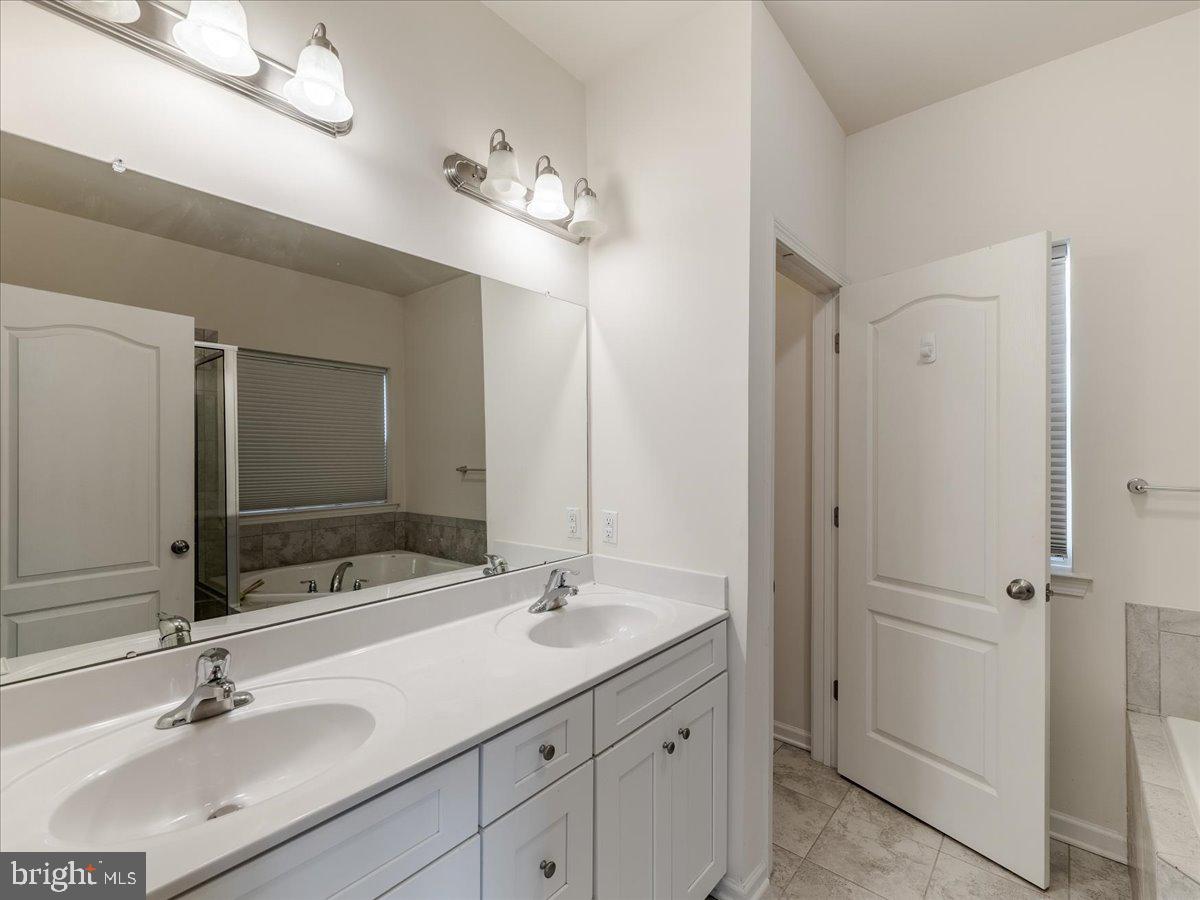 2305 Maci's Circle Warrington, PA 18976 - Photo 18 of 26