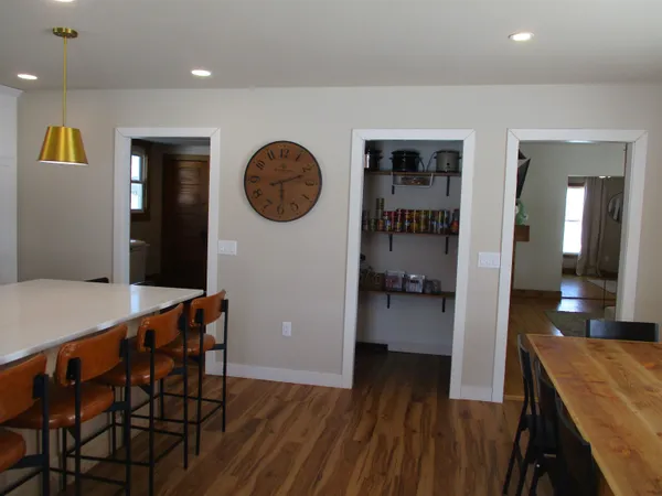 $639,900 | E10056 County C, North Freedom, WI 53951