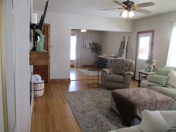 $639,900 | E10056 County C, North Freedom, WI 53951