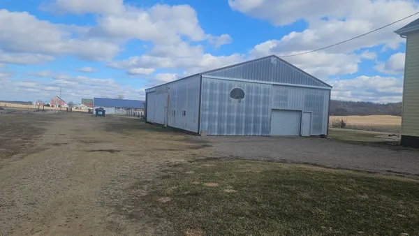 $639,900 | E10056 County C, North Freedom, WI 53951